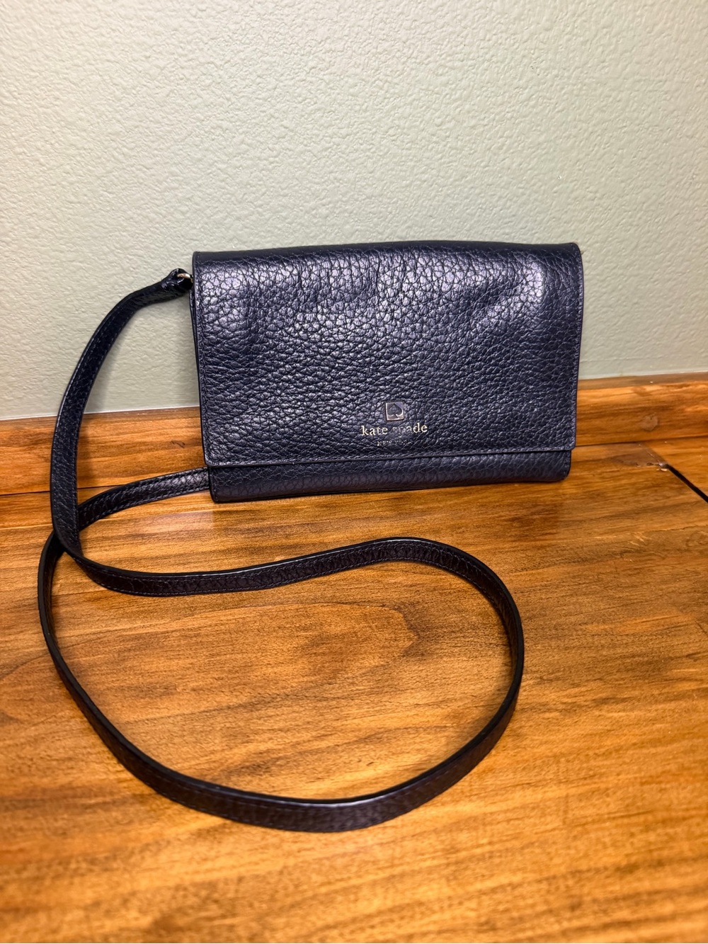 kate spade Black Pebbled Leather Crossbody Wallet Bag